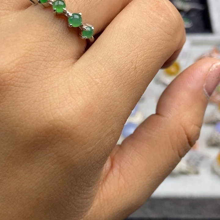 翡翠戒指银S925镶嵌戒指