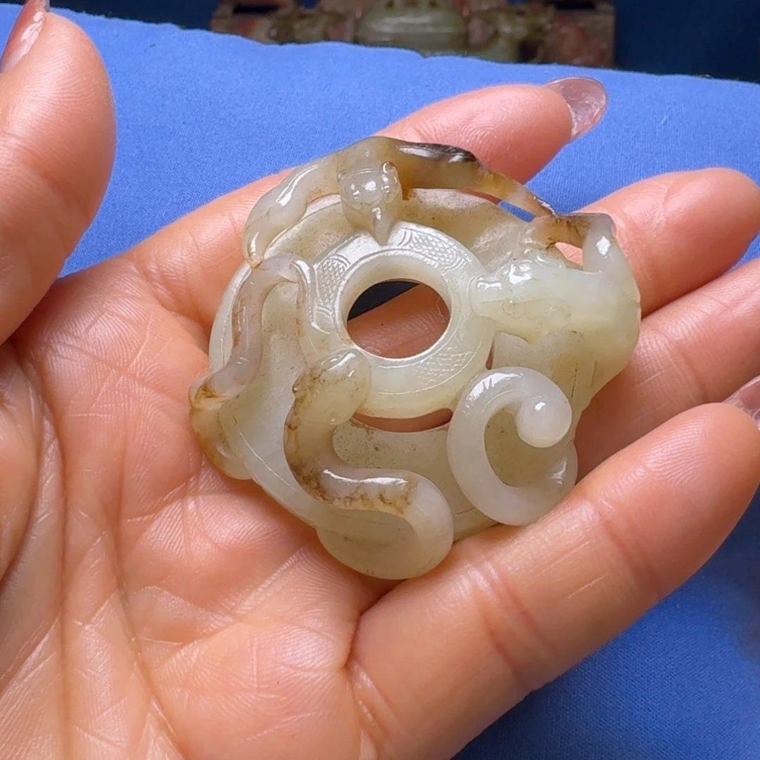 和田玉（糖玉）颈饰未镶嵌