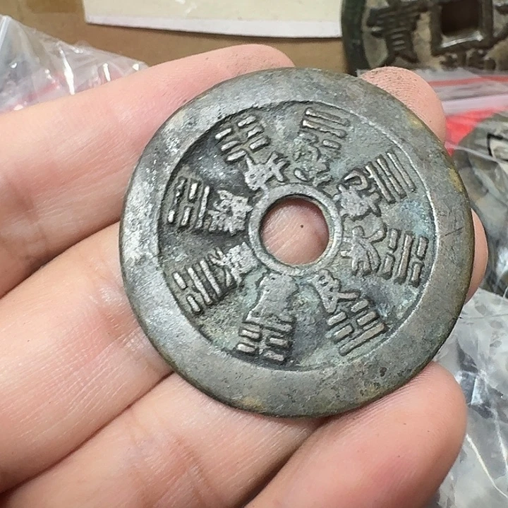 回***品铜现代工艺品花钱