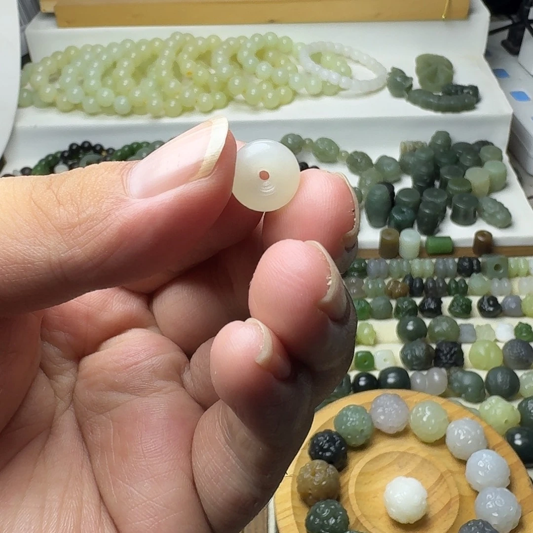 苍***舒未镶嵌和田玉珠宝半成品