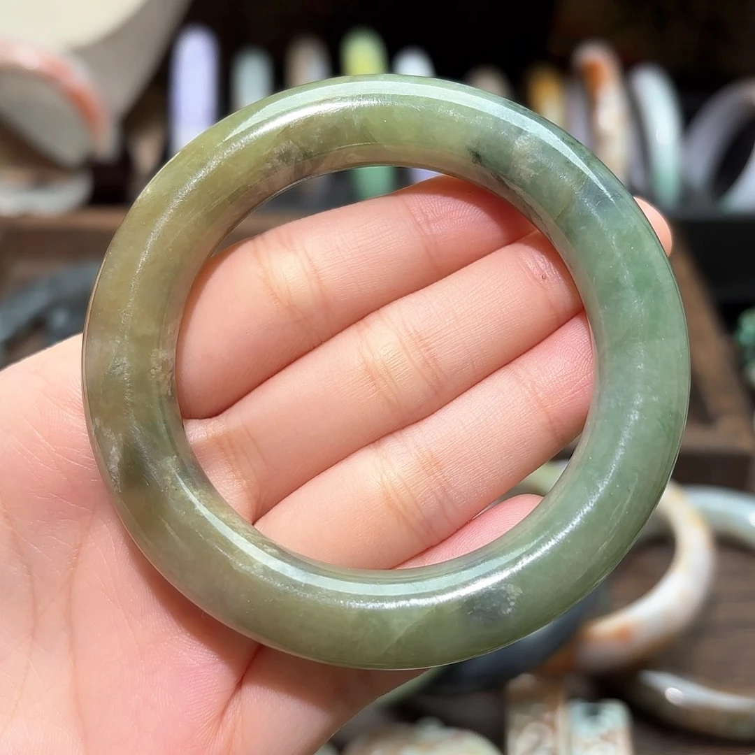 翡翠手镯未镶嵌圆条南齐老坑油画翡翠手镯