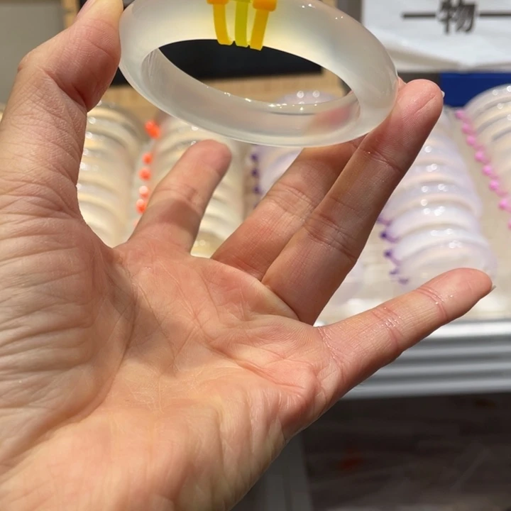 玛瑙/玉髓未镶嵌手镯@定向香槟金@【54+】