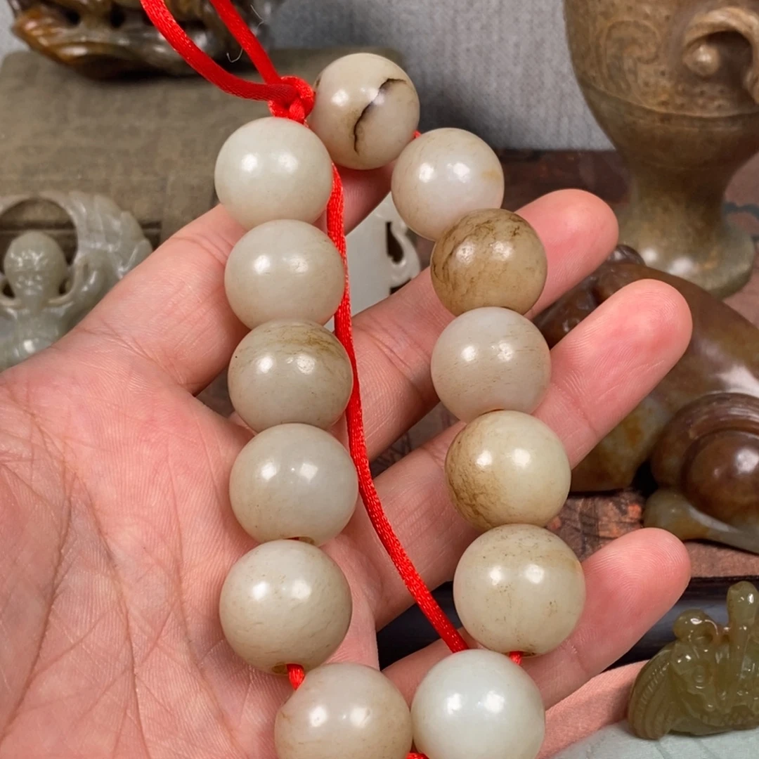 无***为非常精美的脖挂件