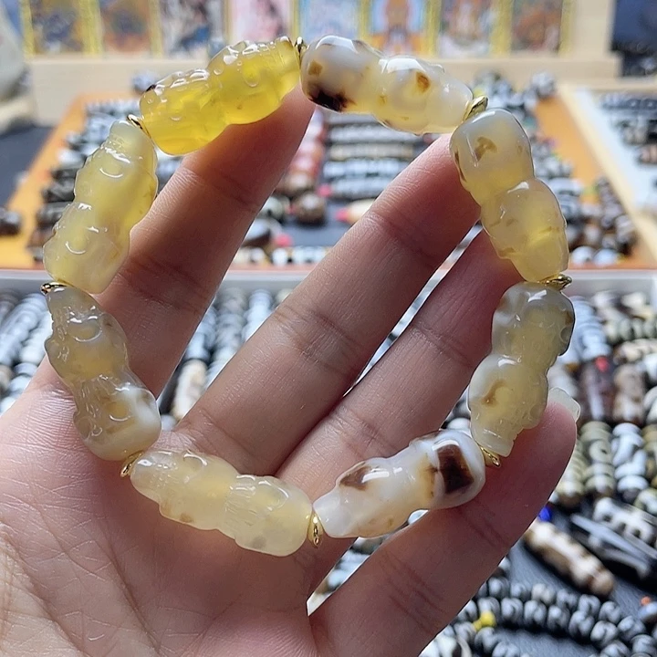 玛瑙/玉髓颈饰未镶嵌