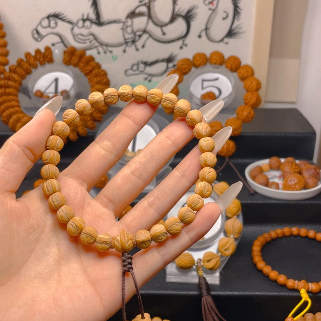 小***马文玩核桃吊坠0.88888888888