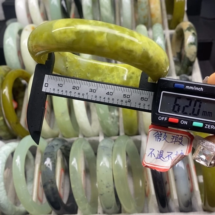 蛇纹石玉手镯27未镶嵌