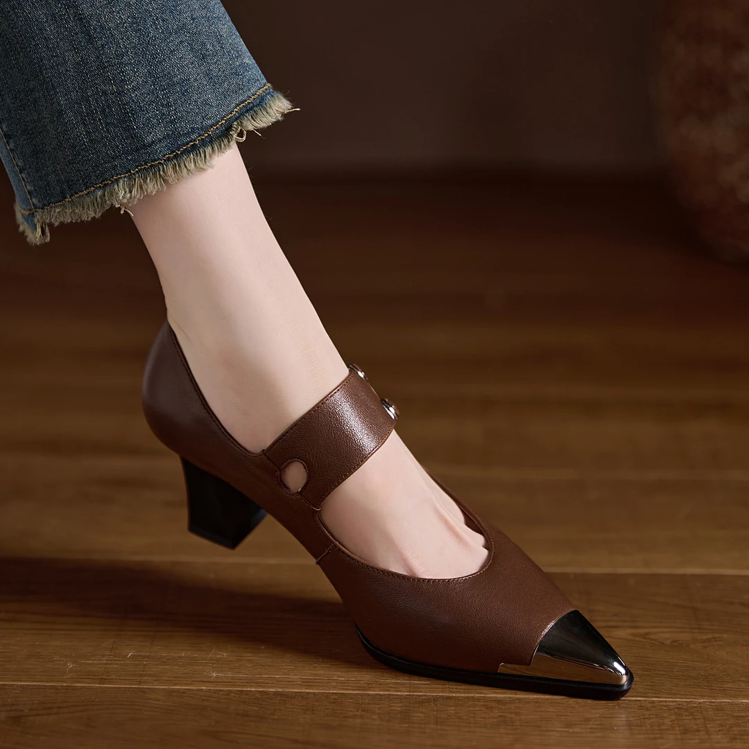 粗跟法式高跟鞋金属头浅口单鞋一字带玛丽珍鞋棕色小皮鞋通勤鞋