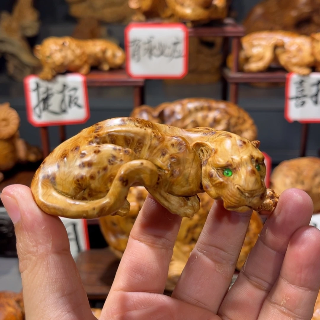 柏木（崖柏）木雕手工把件太行崖柏瘤疤料豹子