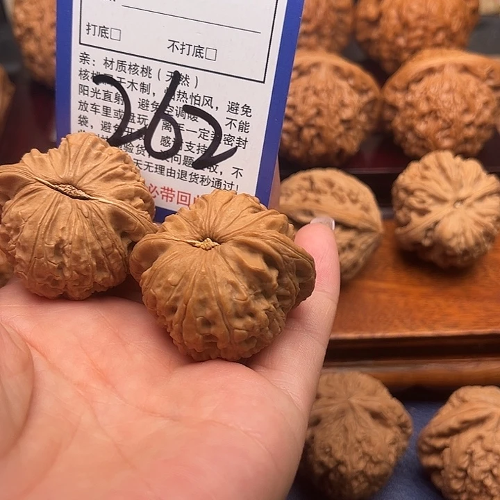 桃核吊坠白狮子头4