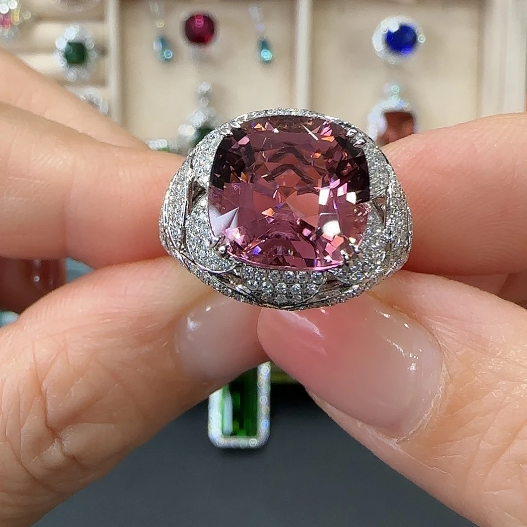 18K金镶嵌戒指碧玺7.13ct
