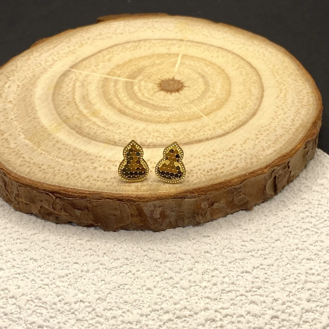 【金喜圆】足金999 鱼鳞葫芦耳钉（直针）/带钢印证书