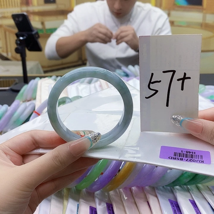 翡翠未镶嵌手镯hhb