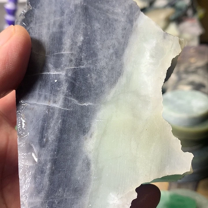 颈饰未镶嵌和田玉（糖玉）