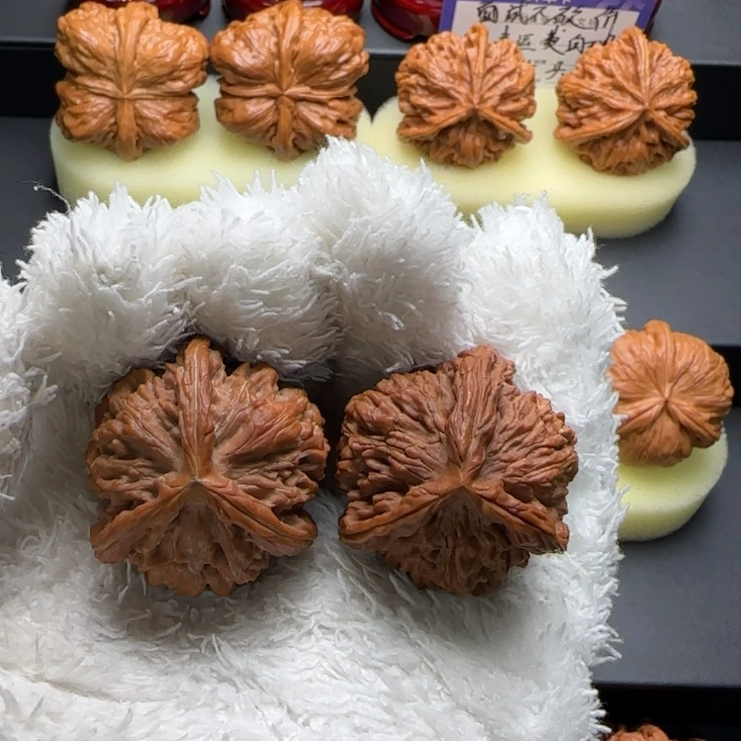 文玩核桃把件楼奔35