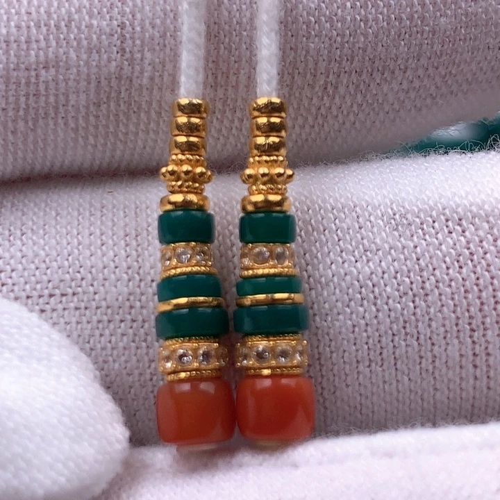 绿松石车挂18K金镶嵌