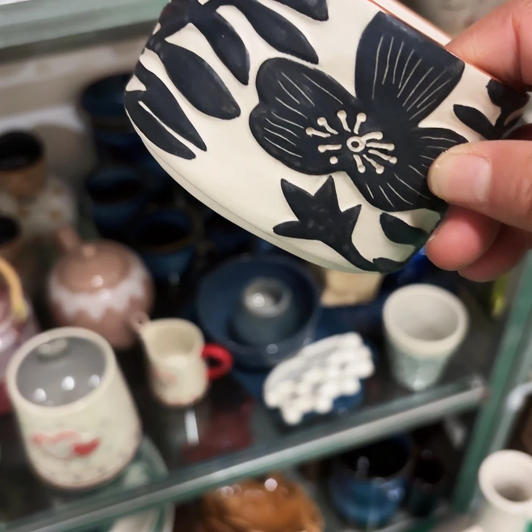 哇***陶瓷艺术设计中心