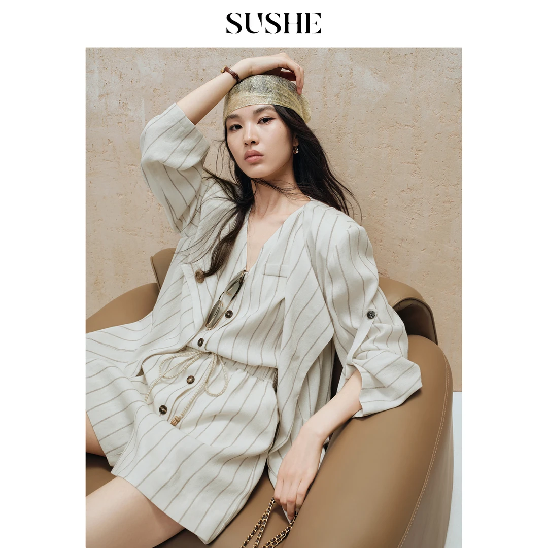 束皙SUSHE 序影 精英老钱 几何条纹西装外套V领无袖连体裤套装女