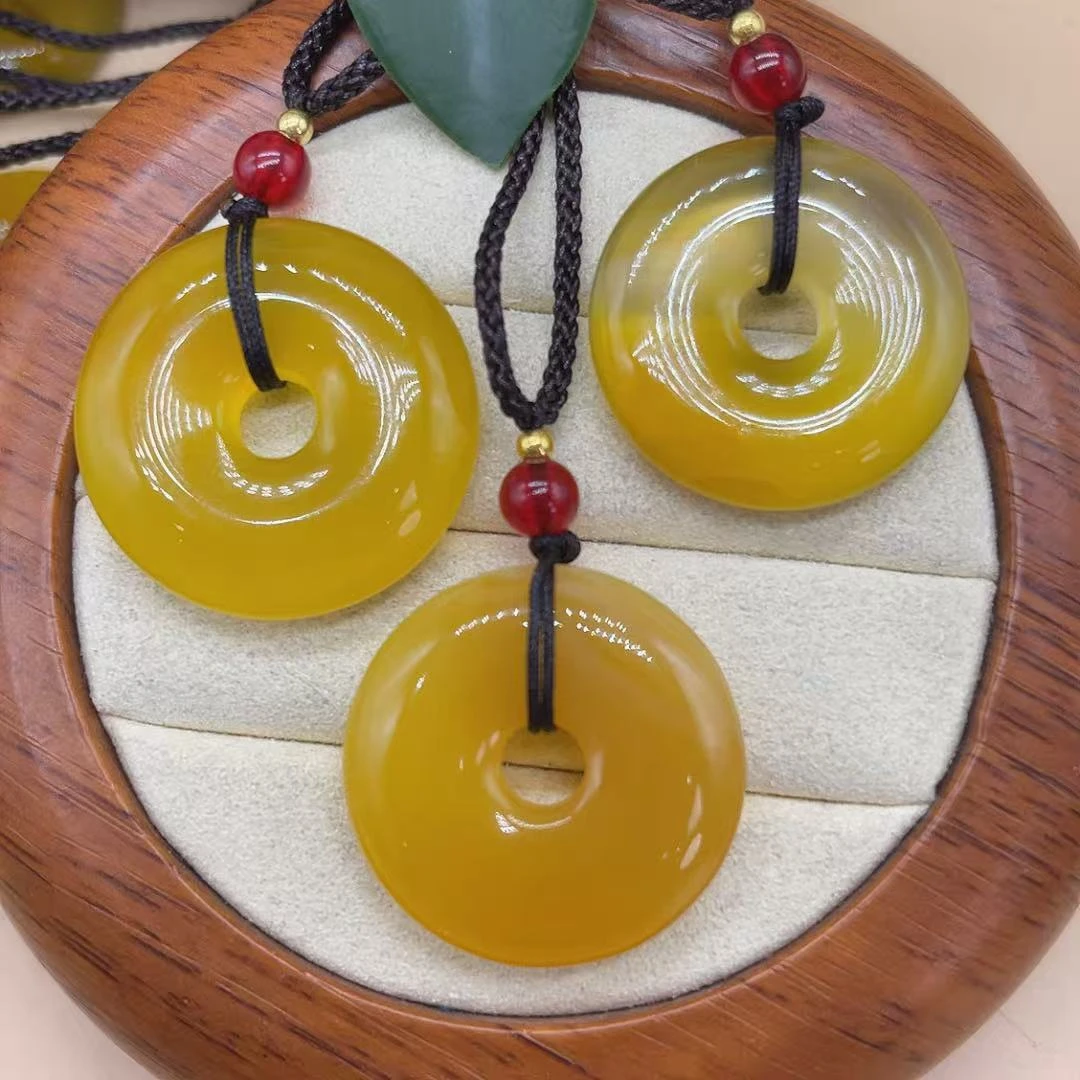 【玉美人曌璞阁】黄玛瑙平安扣吊坠约卡30（多样性发货拍一发一）