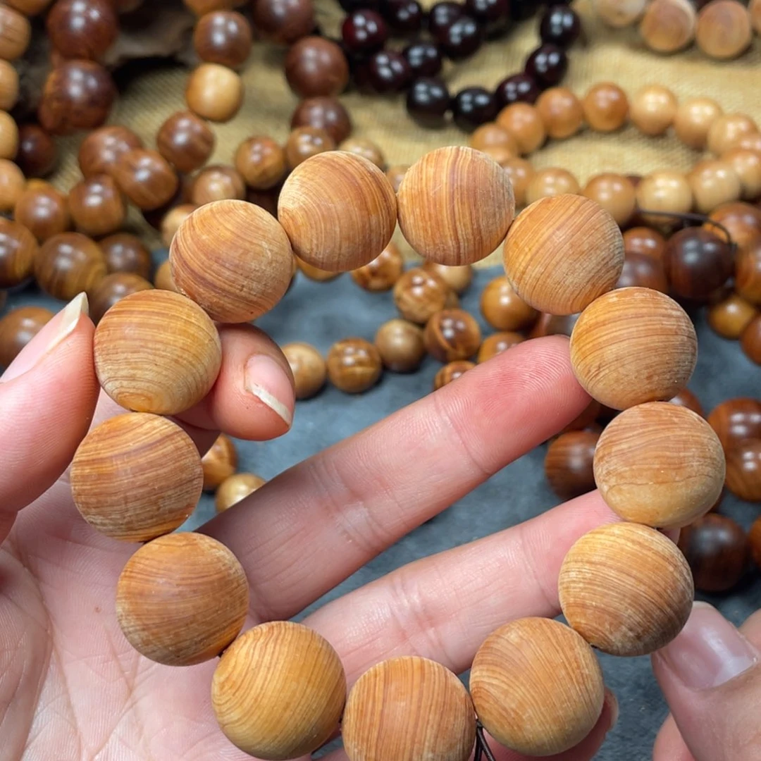 柏木（崖柏）无事牌1.8太行陈化红油毛料