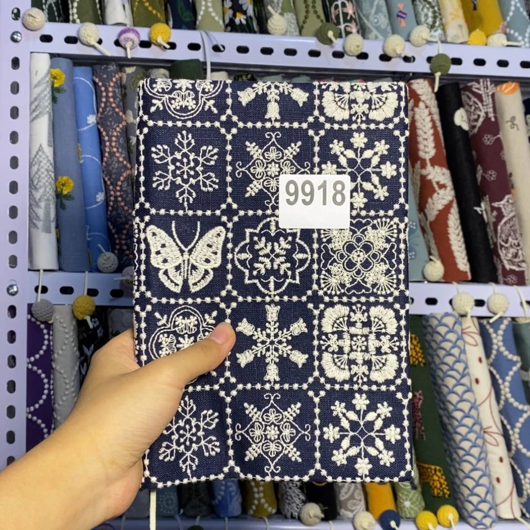 且***安织绣A5定页书衣带本9918