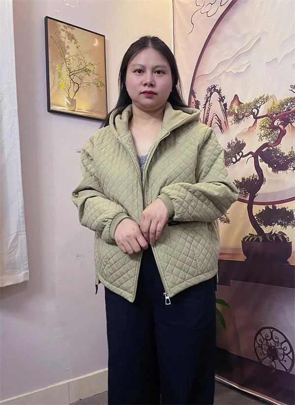 秋冬季女士短款时尚休闲百搭宽松拉链长袖棉衣连帽款