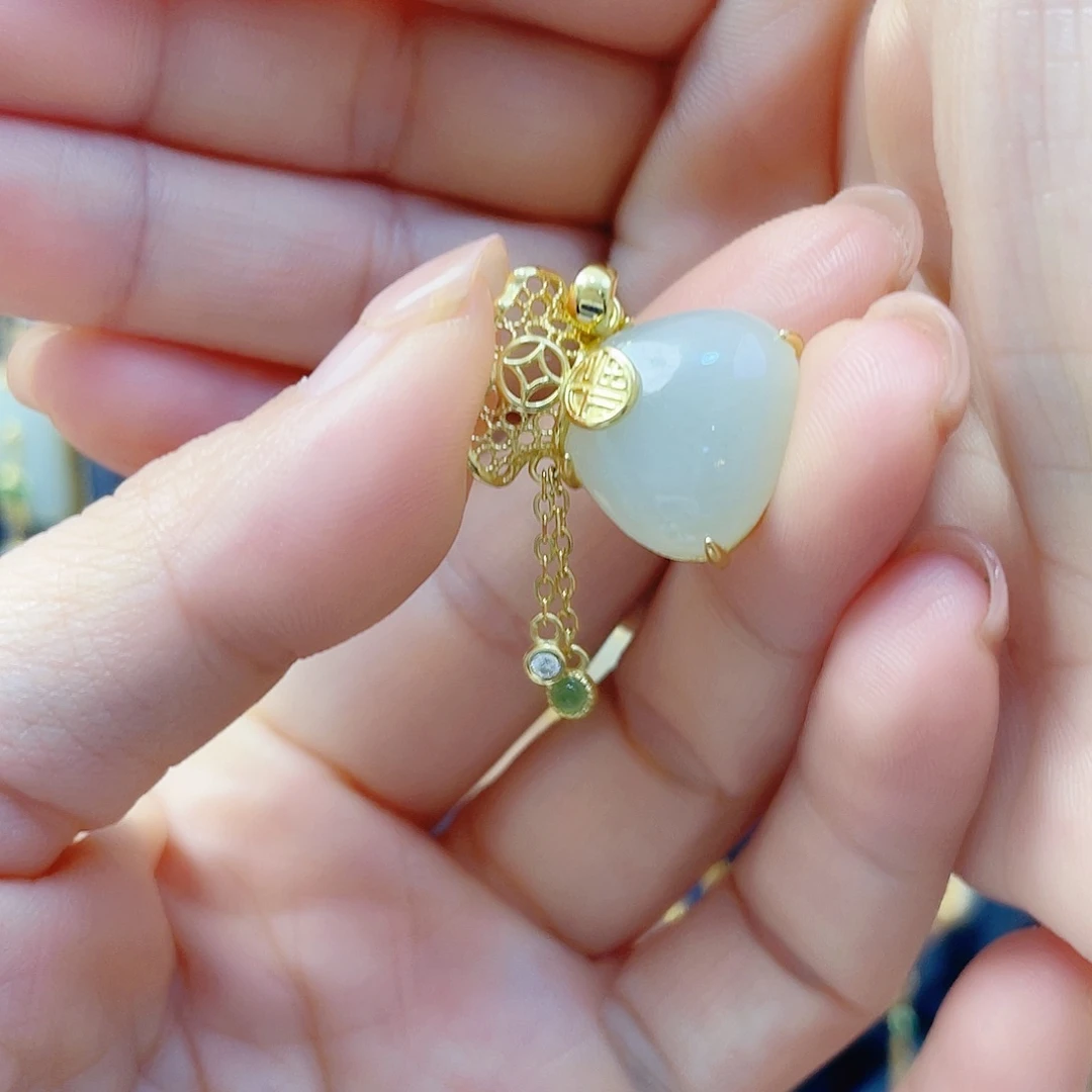 和田玉银S925镀金镶嵌颈饰