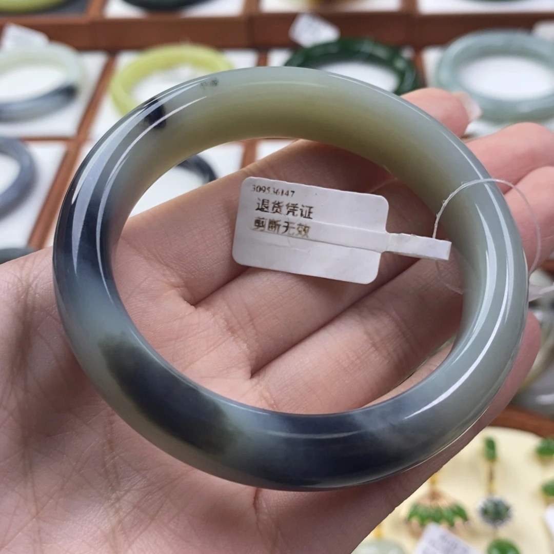 和田玉未镶嵌手镯籽青花55/56