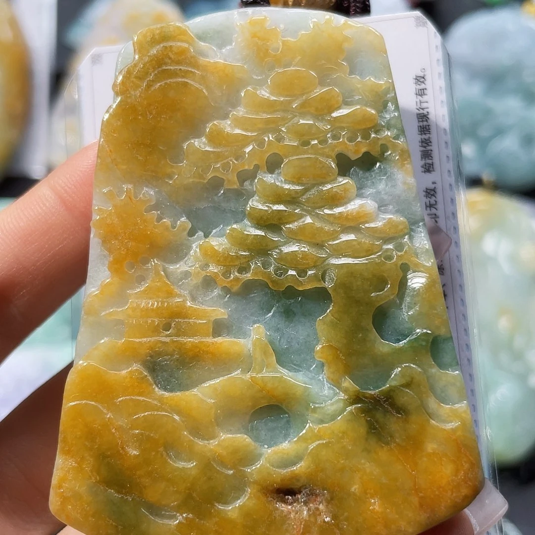 翡翠未镶嵌颈饰一