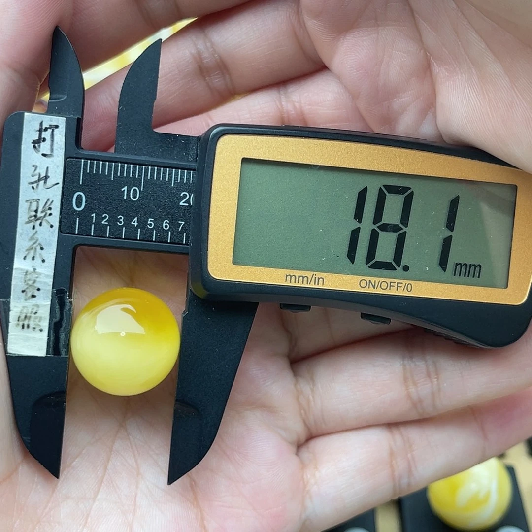 裸石琥珀未镶嵌蜜蜡圆珠梦