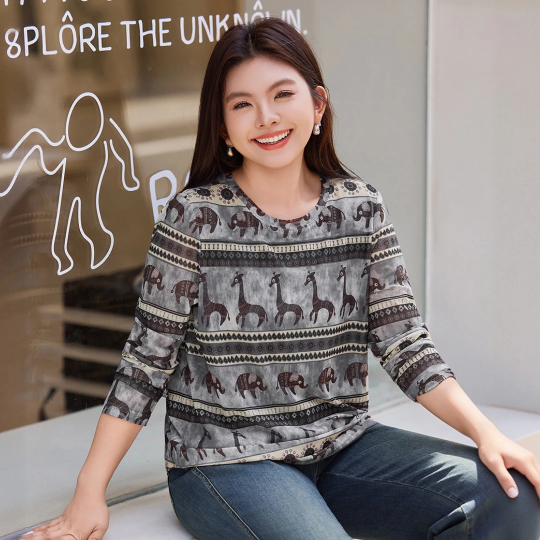 【复古印花】MsShe大码女装新款弹力网布显瘦长袖T恤B2509005