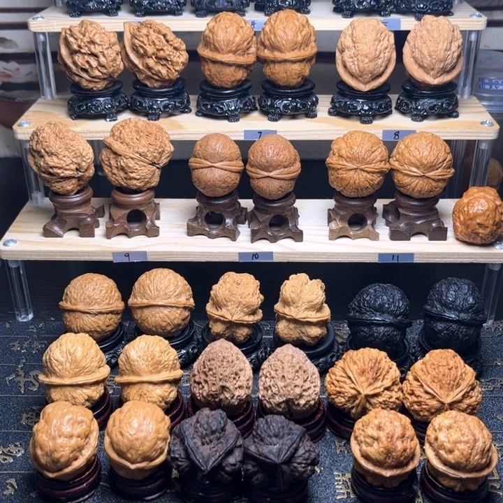 M***i文玩核桃吊坠蝴蝶蟾