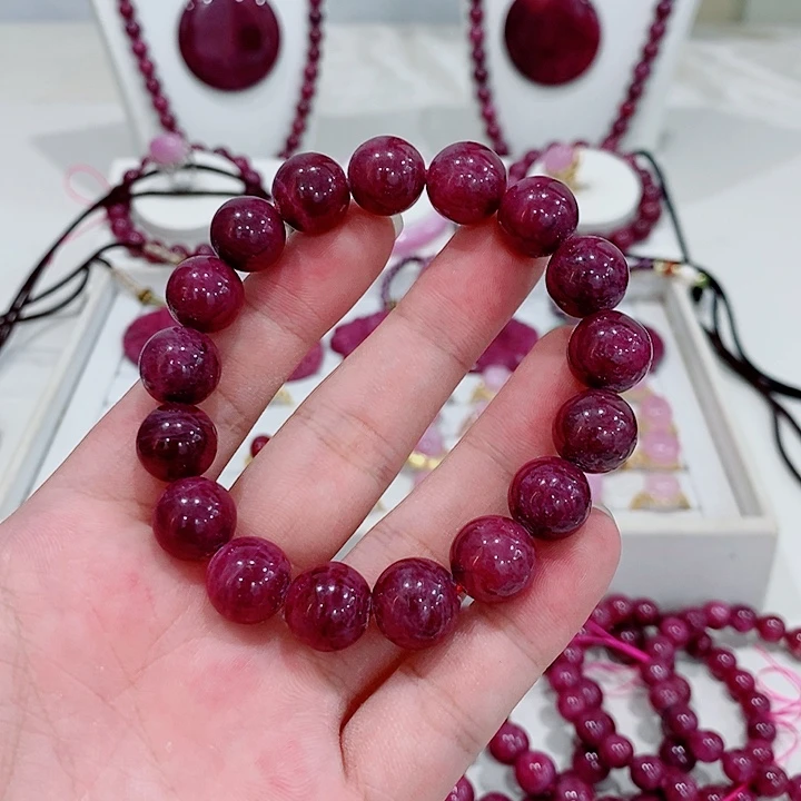 手串红宝石未镶嵌