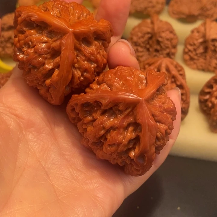 【闪购商品】桃核吊坠百***铁工艺核桃