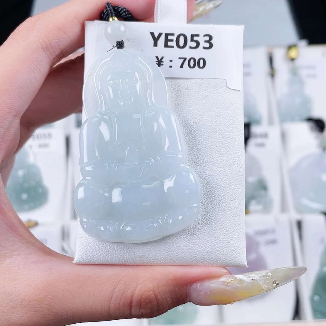 翡翠未镶嵌颈饰YE053