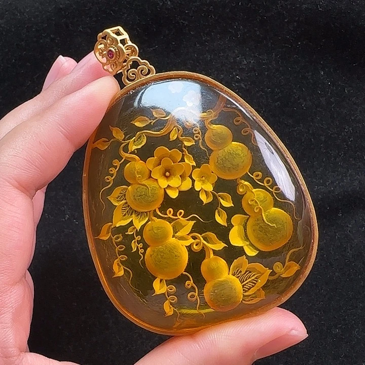 未镶嵌琥珀珠宝奇石