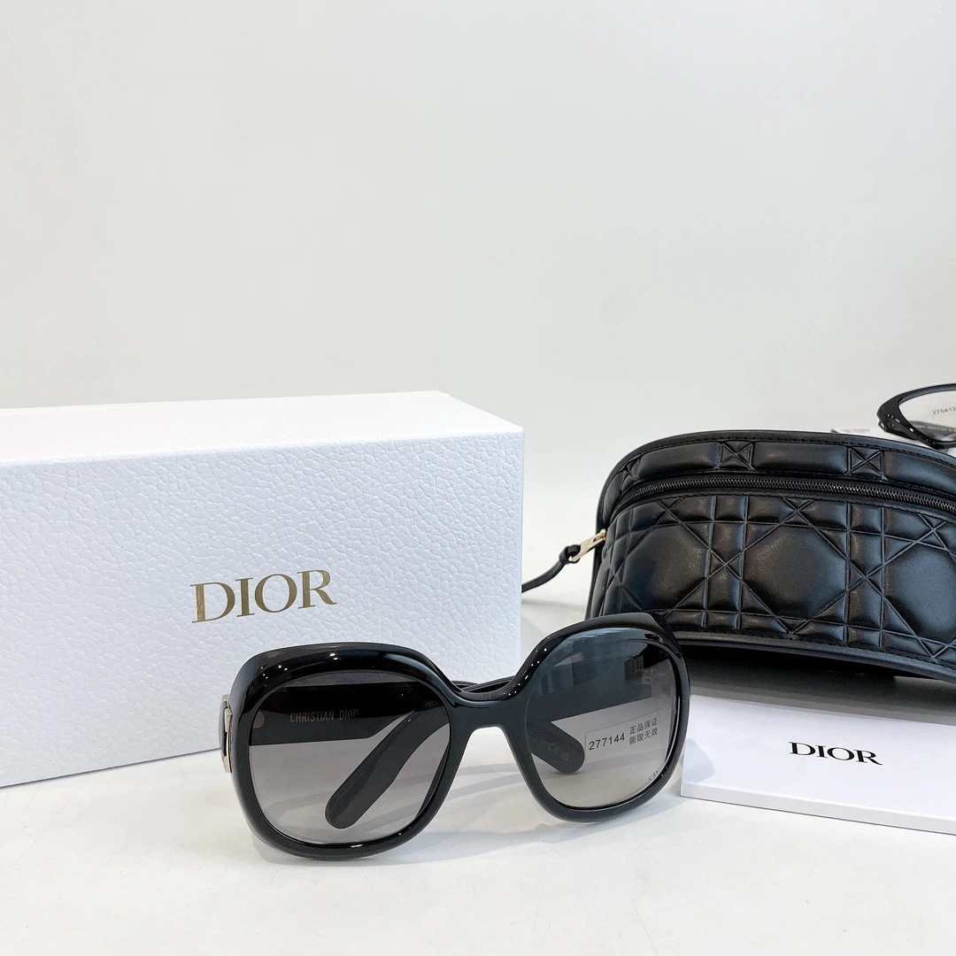 全新未使用 DIOR/迪奥 Lady 9522 墨镜