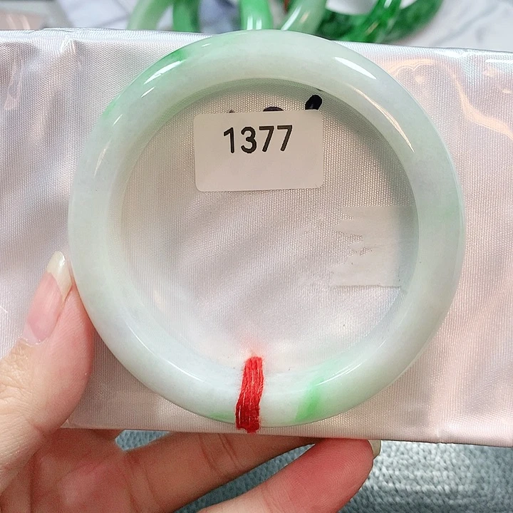 翡翠手镯未镶嵌天然翡翠手镯57