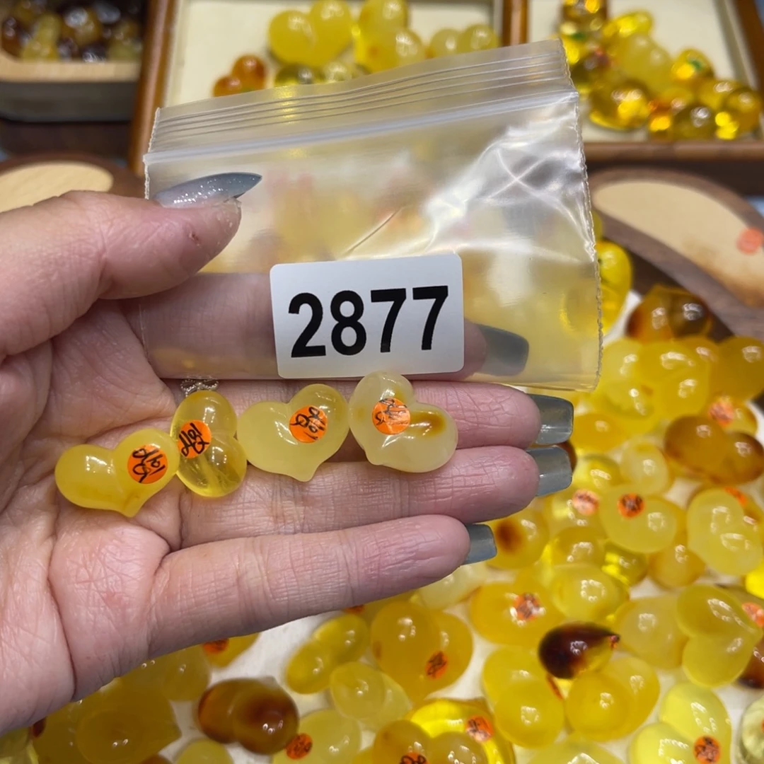琥珀未镶嵌珠宝奇石