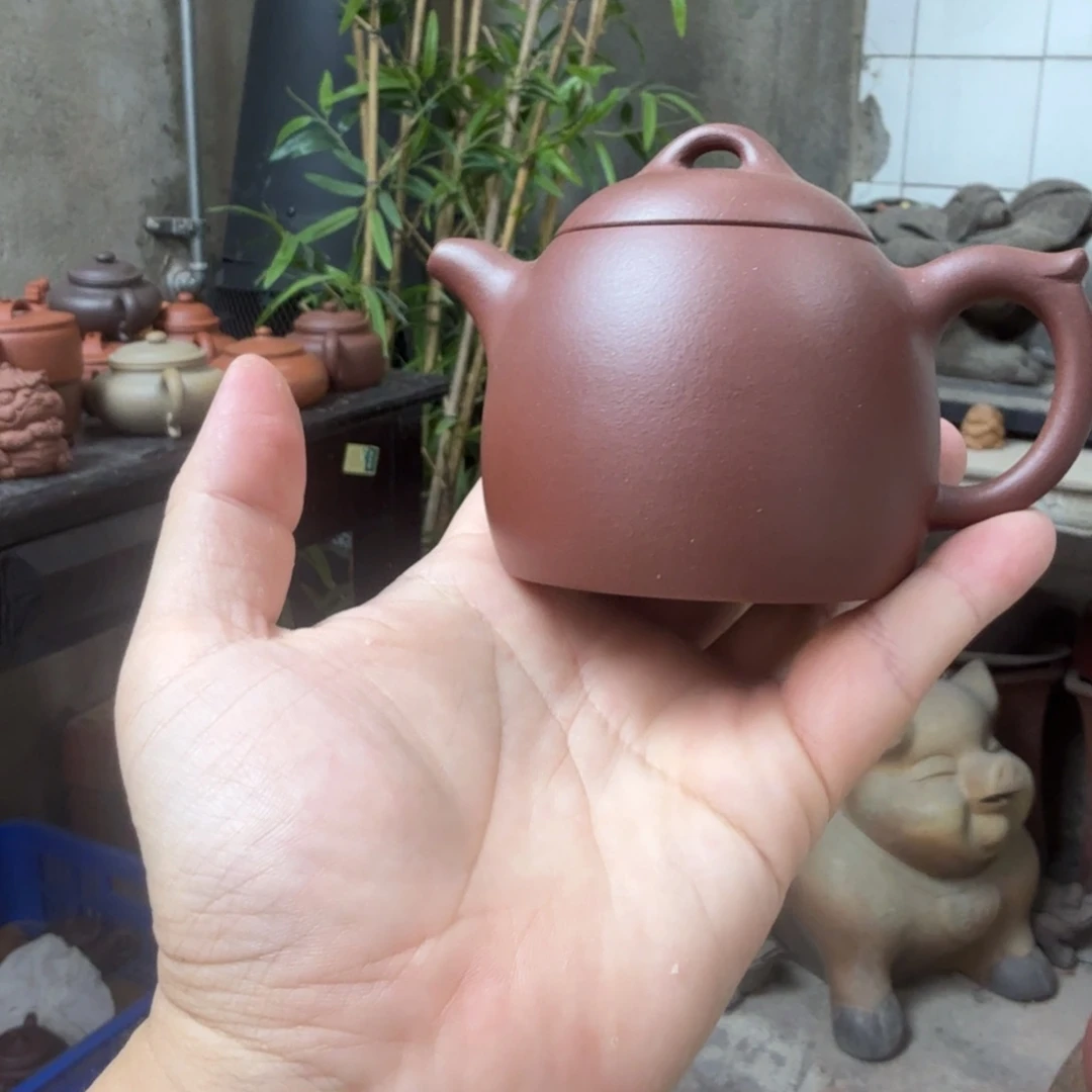 茶壶底槽青微瑕的壶