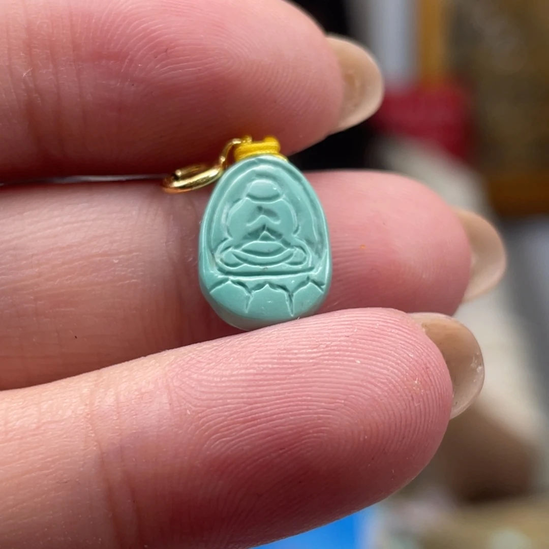 绿松石未镶嵌挂件