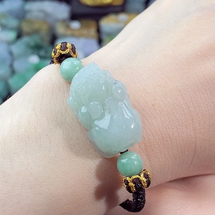 颈饰未镶嵌翡翠天然