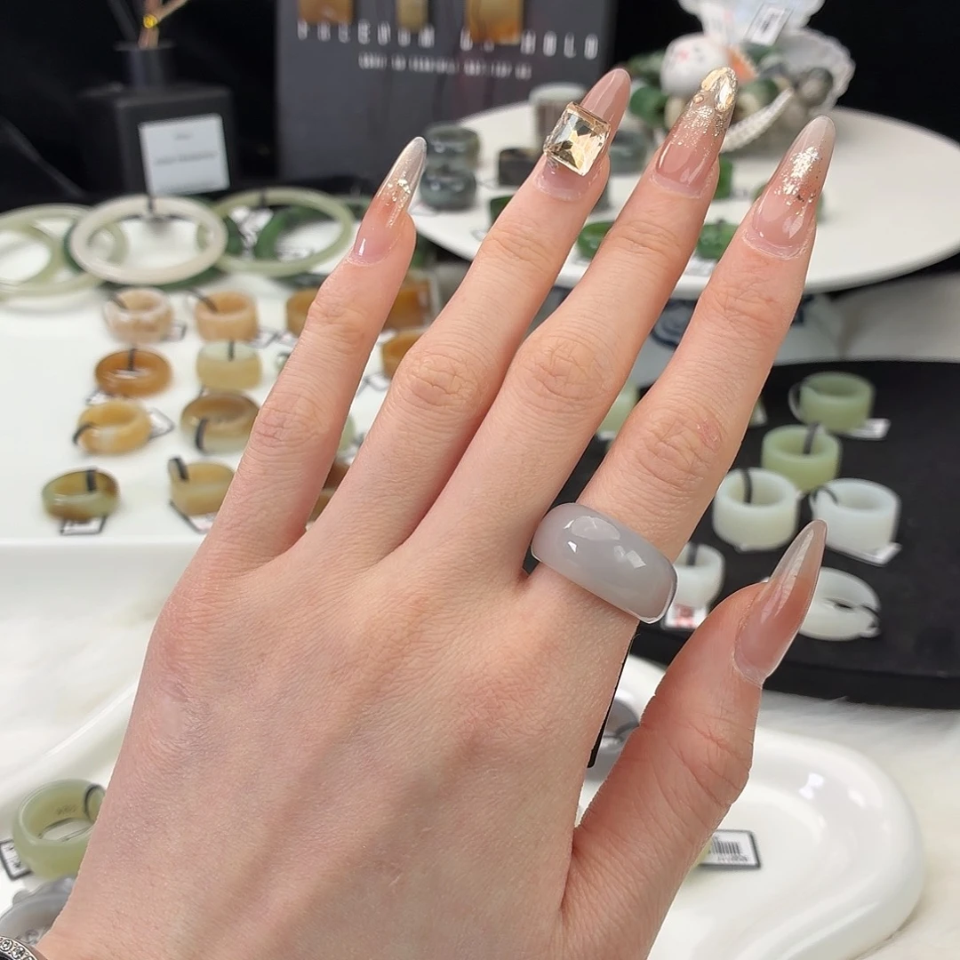 和田玉（糖玉）未镶嵌戒指j31芋泥紫馒头17.3