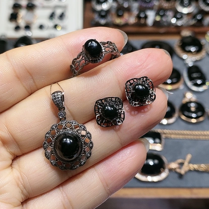 【闪购商品】翡翠18K金镶嵌颈饰缅甸翡翠