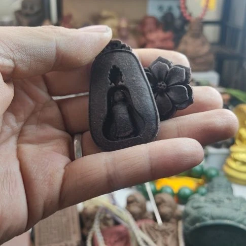 泥塑s****r玫瑰香方无相佛加六瓣花