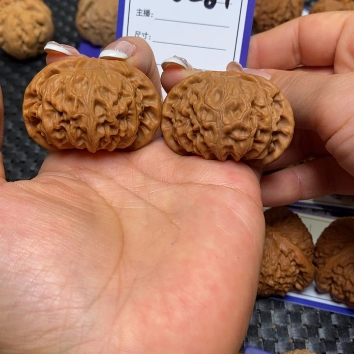 文玩核桃手串637宫灯45