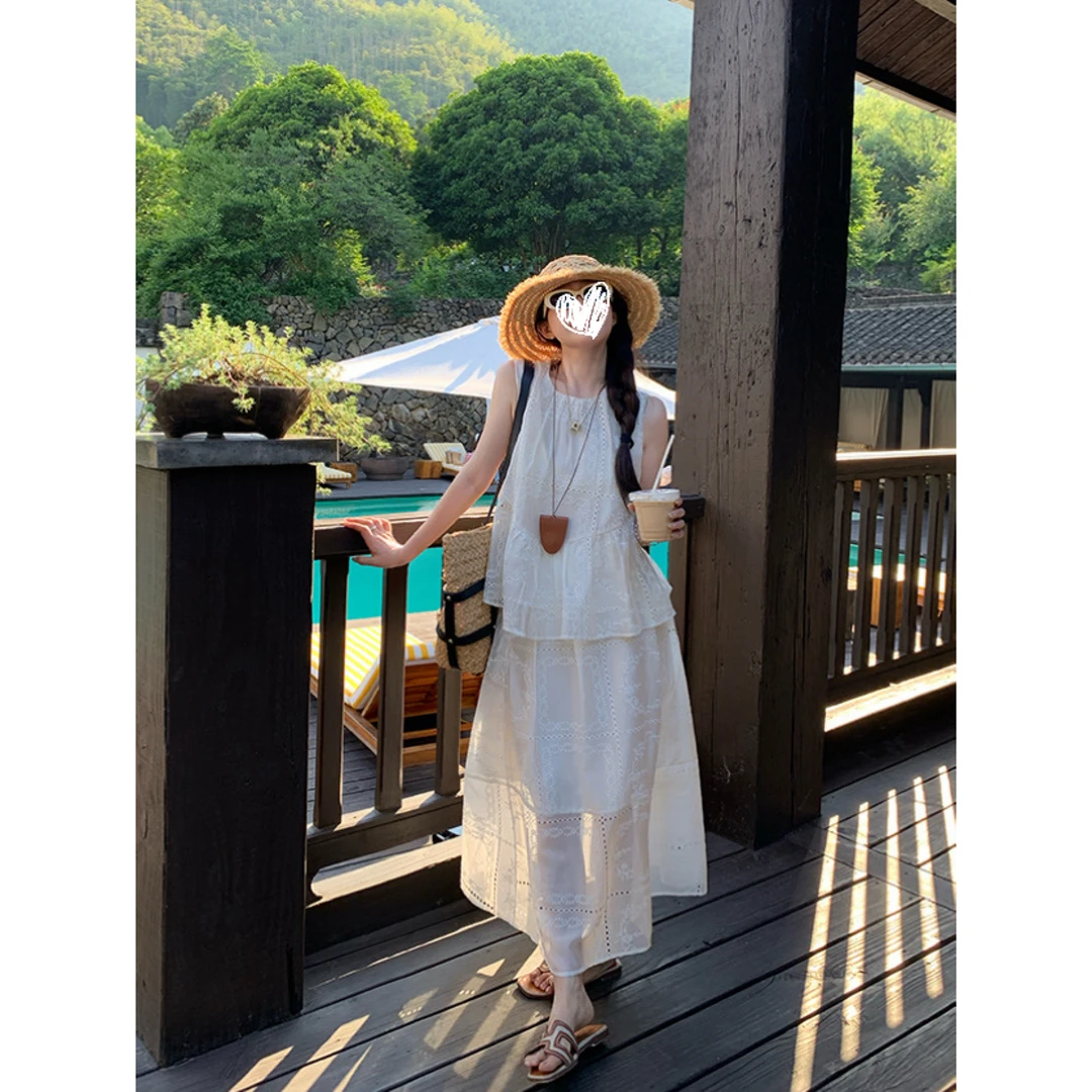 夏季刺绣无袖娃娃衫背心上衣a字半裙套装女