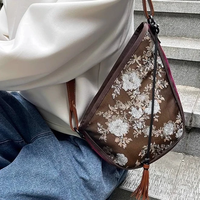 2025早春小众设计花朵织带肌理感夏季帆布大容量单肩包便携式包袋