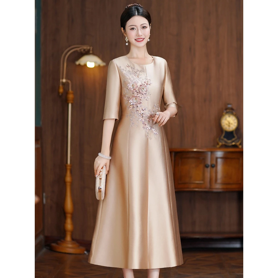 秋季新款妈妈婚礼气质礼服喜婆婆婚宴装优雅连衣裙平时可穿女