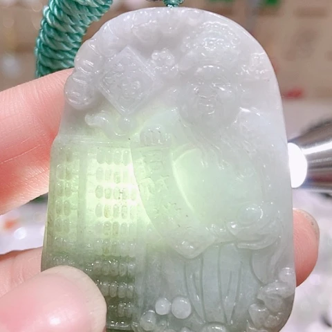 颈饰未镶嵌翡翠天然缅甸翡翠A货吊坠