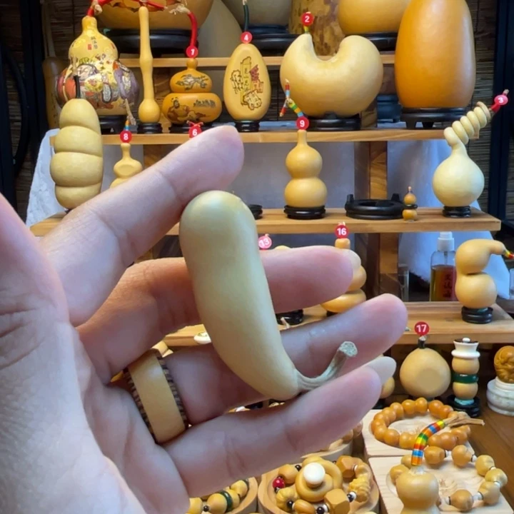 檀****天然葫芦自然生长